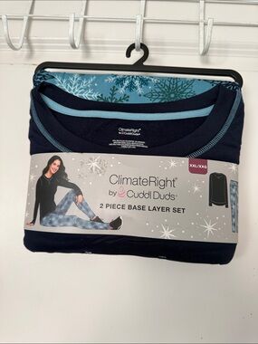 Cuddl Duds Navy & Light Blue 2-Piece Base Layer Set